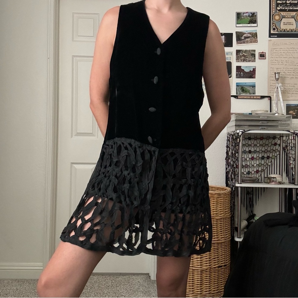 Black Velvet Sleeveless Dress with Lace Hem